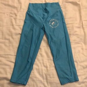 Cropped work out leggings